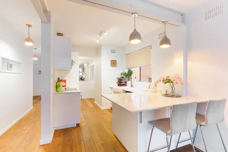 4/15-17 Diamond Bay Road