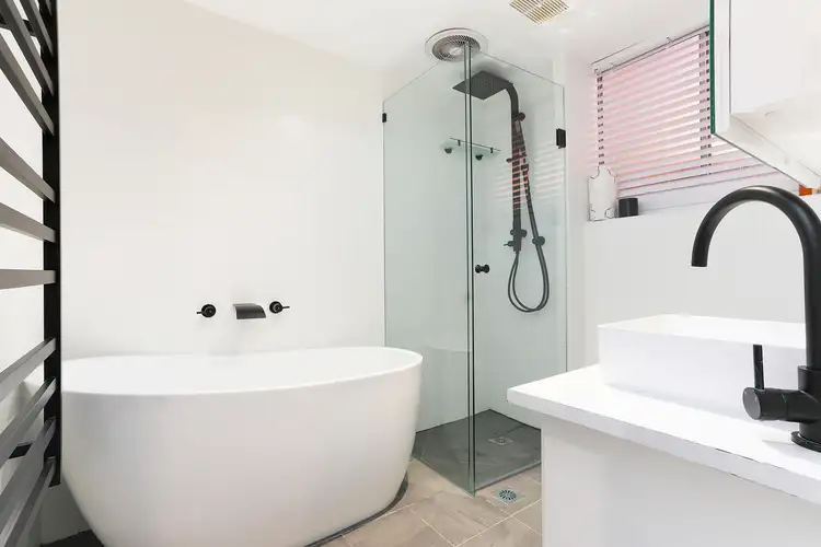 Third view of Homely apartment listing, 4/15-17 Diamond Bay Road, Vaucluse NSW 2030