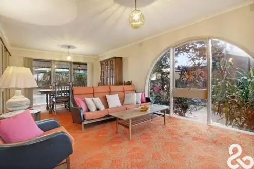 Second view of Homely house listing, 3 Bella Court, Thomastown VIC 3074