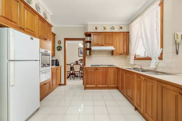 Sixth view of Homely house listing, 10 Tintaldra Drive, Taylors Lakes VIC 3038