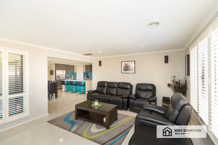 Fifth view of Homely house listing, 3 Atkins Court, Horsham VIC 3400