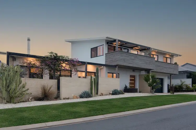 21 Summer Circuit, Lake Cathie NSW 2445