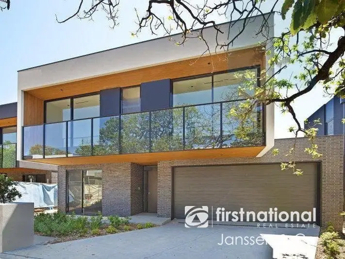 6 Lower Drive North, Kew VIC 3101