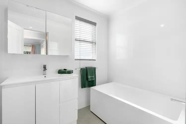 Sixth view of Homely villa listing, 1/2 Hawthorne Place, Mardi NSW 2259