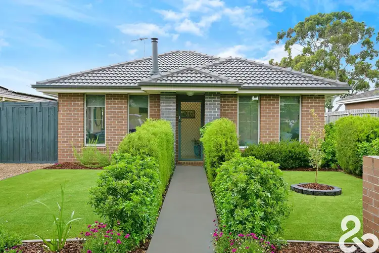 1/19 Young Street, Epping VIC 3076