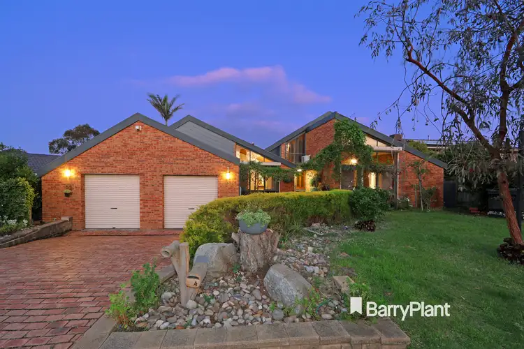 4 Yellowstone Close, Rowville VIC 3178