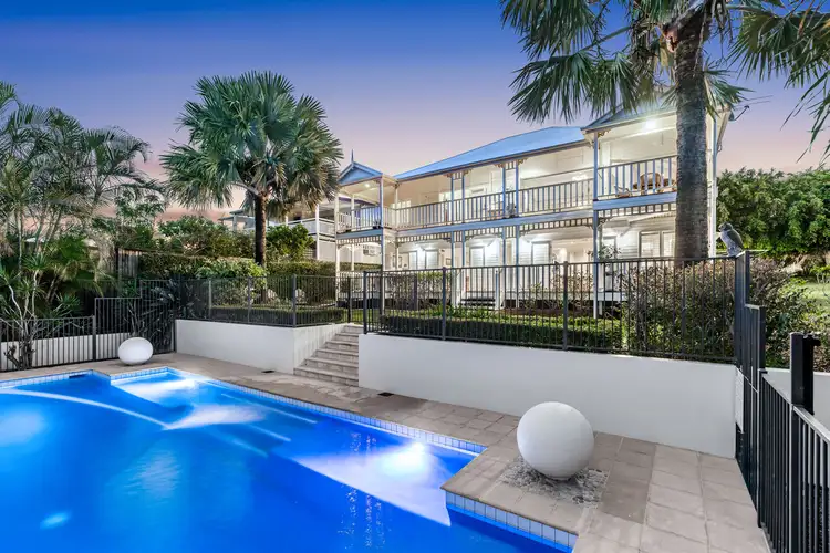 77 Gordon Parade, Manly QLD 4179