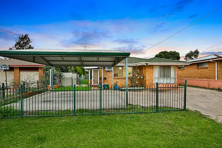 8 Doherty Street, Rockville QLD 4350