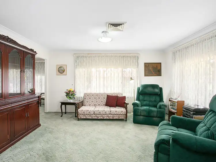 Sixth view of Homely house listing, 11 Woodbury Park Drive, Mardi NSW 2259