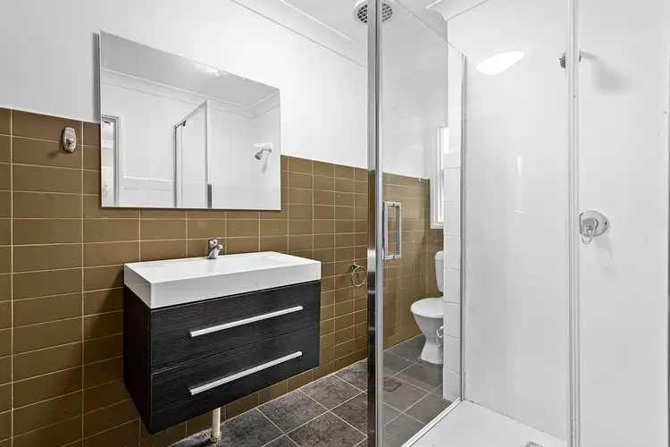 Fifth view of Homely block of units listing, 1-6/4 College Place, Gwynneville NSW 2500