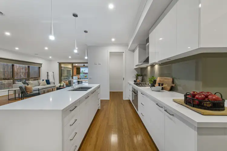 Fifth view of Homely house listing, 3 Hay Avenue, Taylors Hill VIC 3037