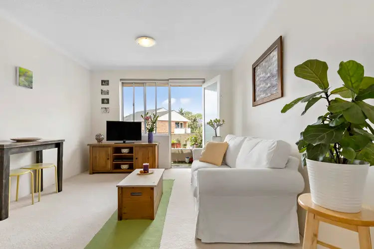 Main view of Homely apartment listing, 9/6 Grafton Crescent, Dee Why NSW 2099