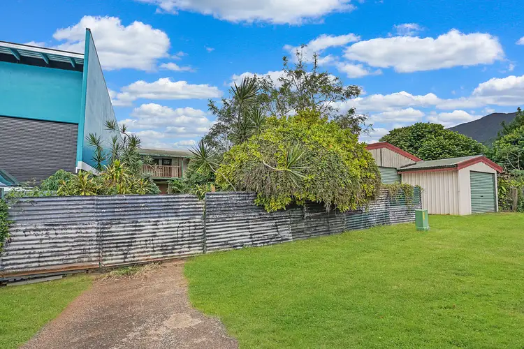 6-8 Ernest Street, Redlynch QLD 4870