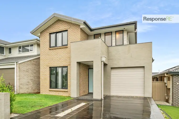 32 Alinta Promenade, Jordan Springs NSW 2747