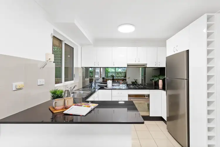 Third view of Homely apartment listing, 4/11 Berwick Street, Coogee NSW 2034