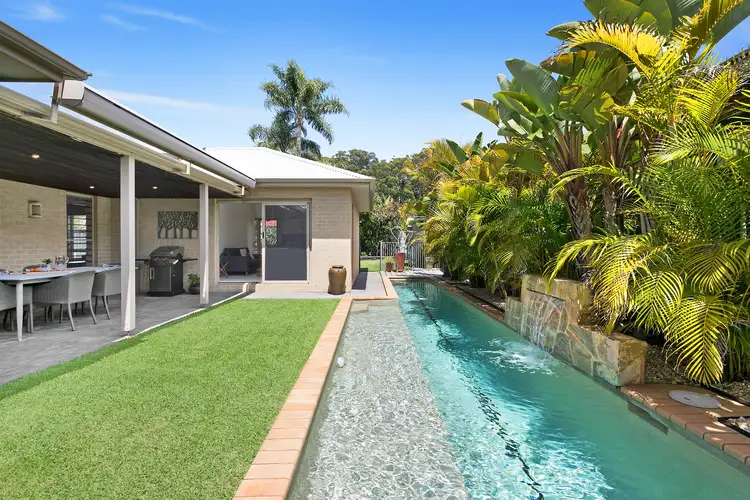 15 Harbour Street, Bateau Bay NSW 2261