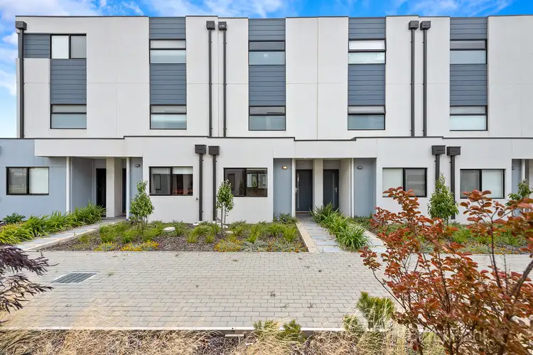 10 Hedge Place, Pakenham VIC 3810