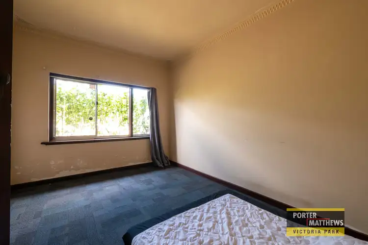 Seventh view of Homely semi-detached listing, 217 Scott Street, Cloverdale WA 6105