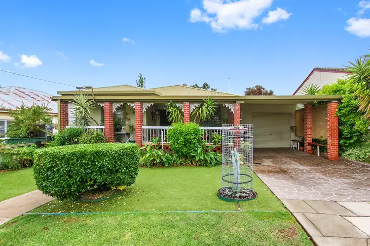16 Elizabeth Street, Tamworth NSW 2340