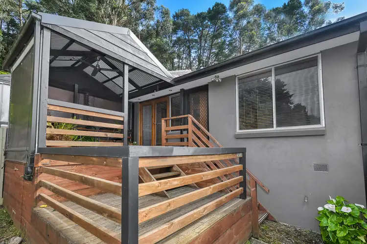 Main view of Homely unit listing, 2/25 Whitefield Street, Black Hill VIC 3350