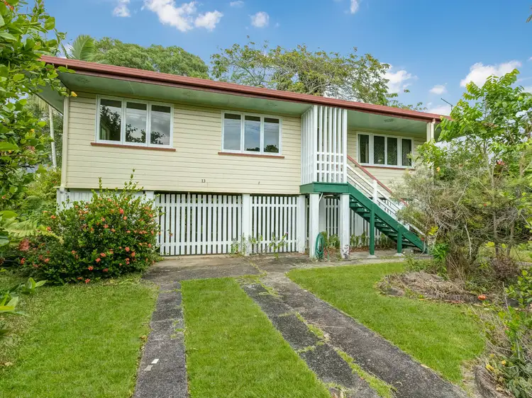 13 Crowther Street, Whitfield QLD 4870
