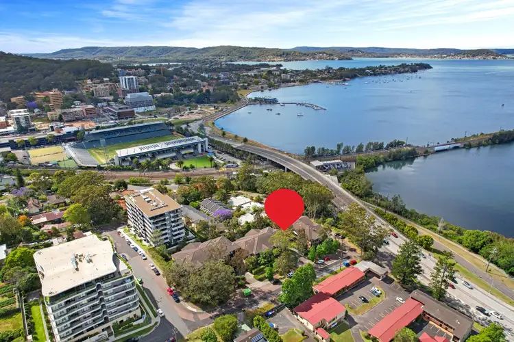 21/19-21 Central Coast Highway, West Gosford NSW 2250