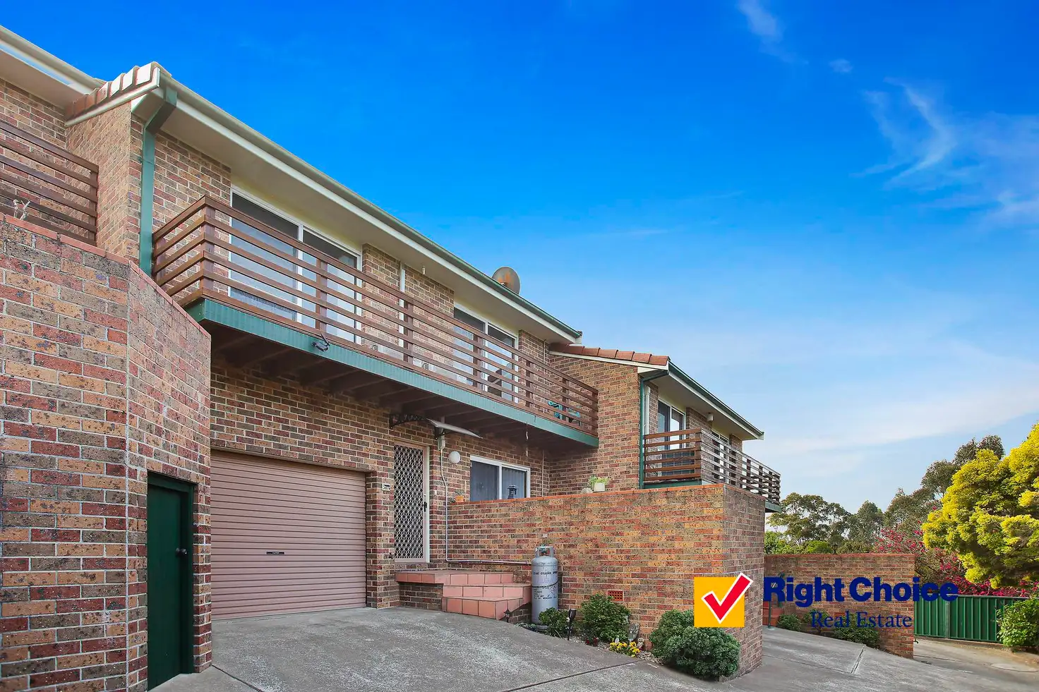 Main view of Homely townhouse listing, 2/21 Echidna Place, Blackbutt NSW 2529