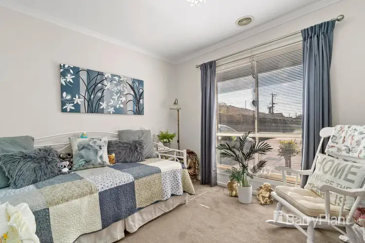 Sixth view of Homely unit listing, 2/17 Woolnough Drive, Mill Park VIC 3082