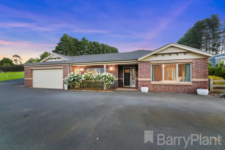 Second view of Homely house listing, 16 Settlers Rise, Drouin VIC 3818