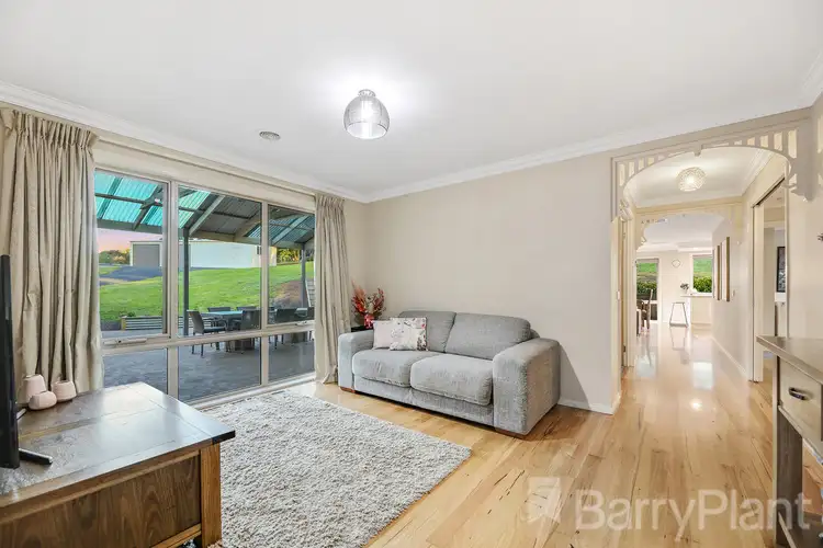 Sixth view of Homely house listing, 16 Settlers Rise, Drouin VIC 3818