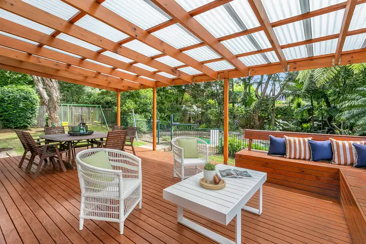 11 Holland Crescent, Frenchs Forest NSW 2086