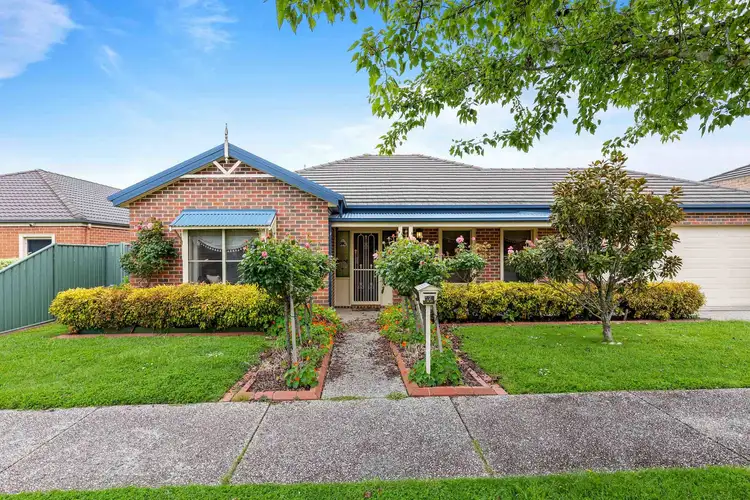 17 St Swindons Avenue, Lake Gardens VIC 3355