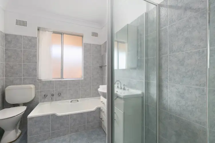 Fifth view of Homely apartment listing, 10/38 Seaview Street, Cronulla NSW 2230