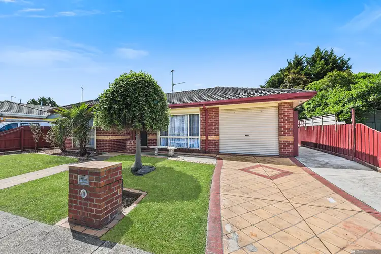 Second view of Homely house listing, 6 Claire Close, Pakenham VIC 3810