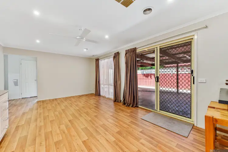 Fifth view of Homely house listing, 6 Claire Close, Pakenham VIC 3810
