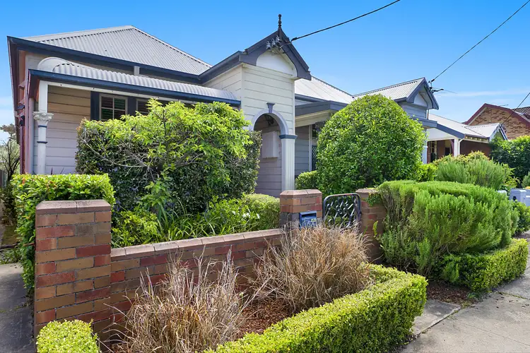 146 Lawson Street, Hamilton NSW 2303