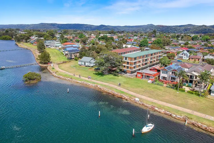 2/118 North Burge Road, Woy Woy NSW 2256