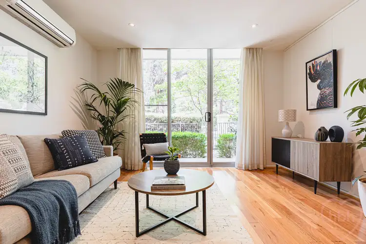 2/42 Henty Street, Braddon ACT 2612