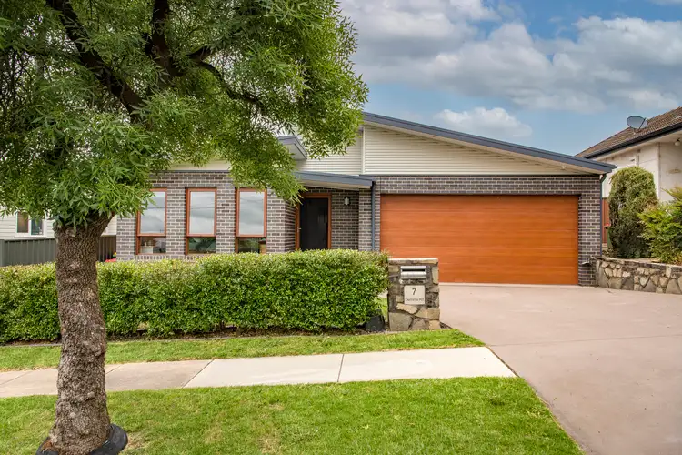 7 Derrima Road, Queanbeyan NSW 2620