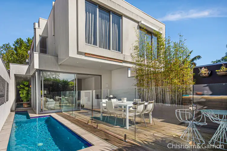 30 Rothesay Avenue, Elwood VIC 3184