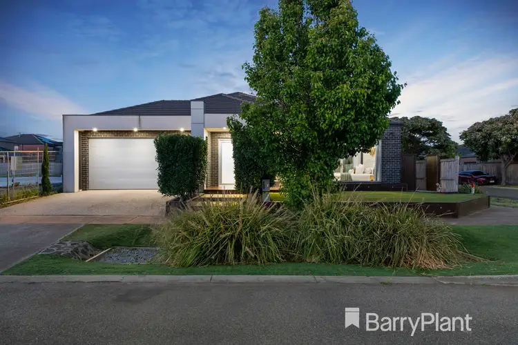 Second view of Homely house listing, 72 Scrubwren Drive, Williams Landing VIC 3027