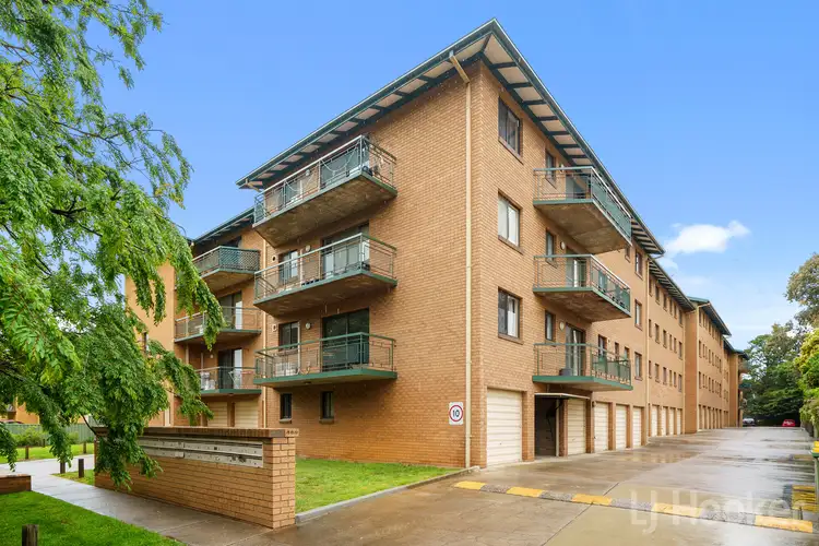 4/13-15 Mowatt Street, Queanbeyan NSW 2620