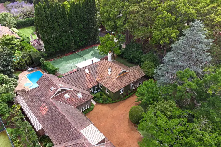 2 Wahroonga Avenue, Wahroonga NSW 2076