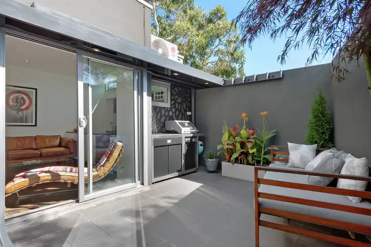 8/352 Canterbury Road, St Kilda VIC 3182
