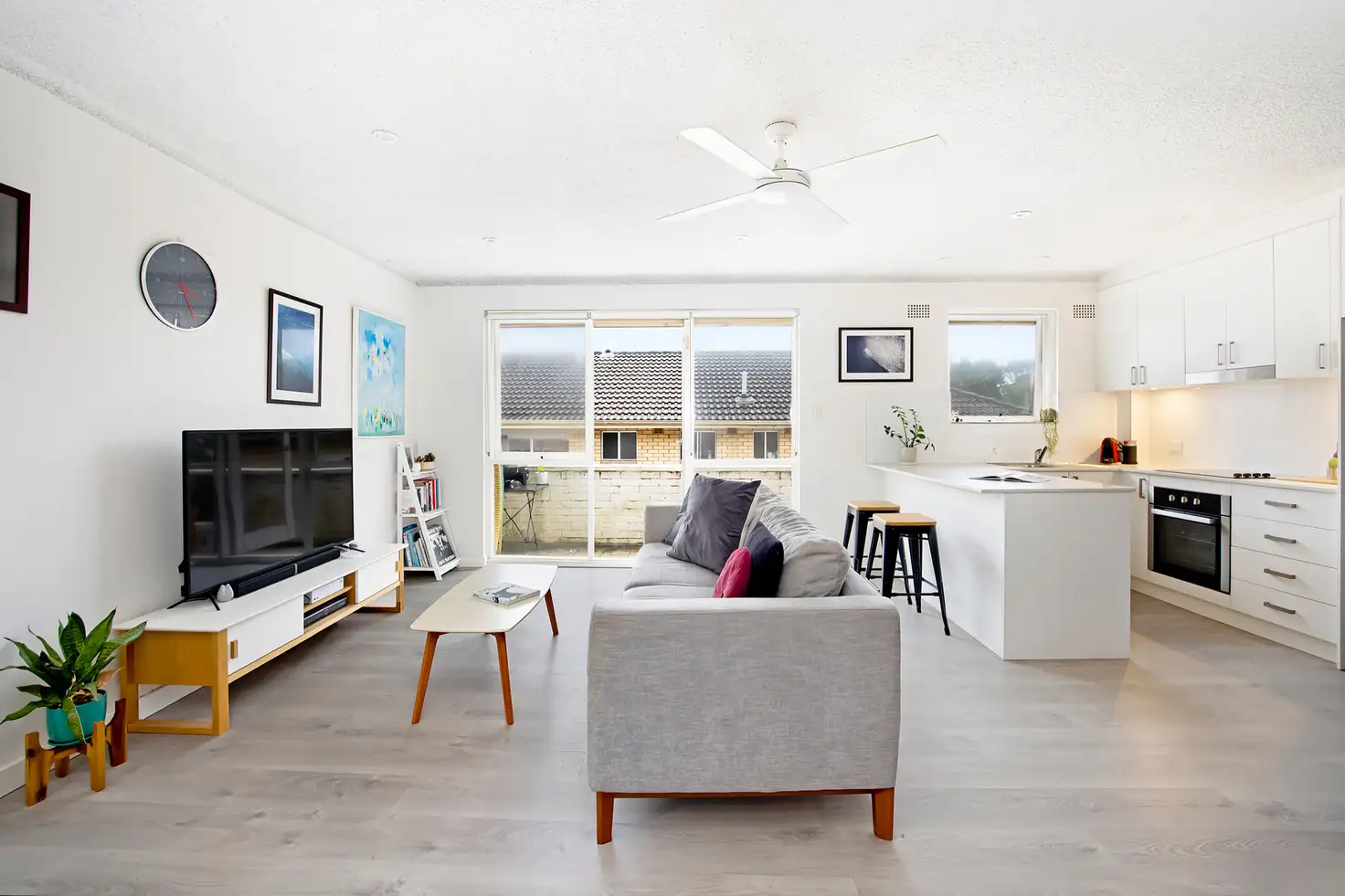 Main view of Homely unit listing, 11/85 Pacific Parade, Dee Why NSW 2099