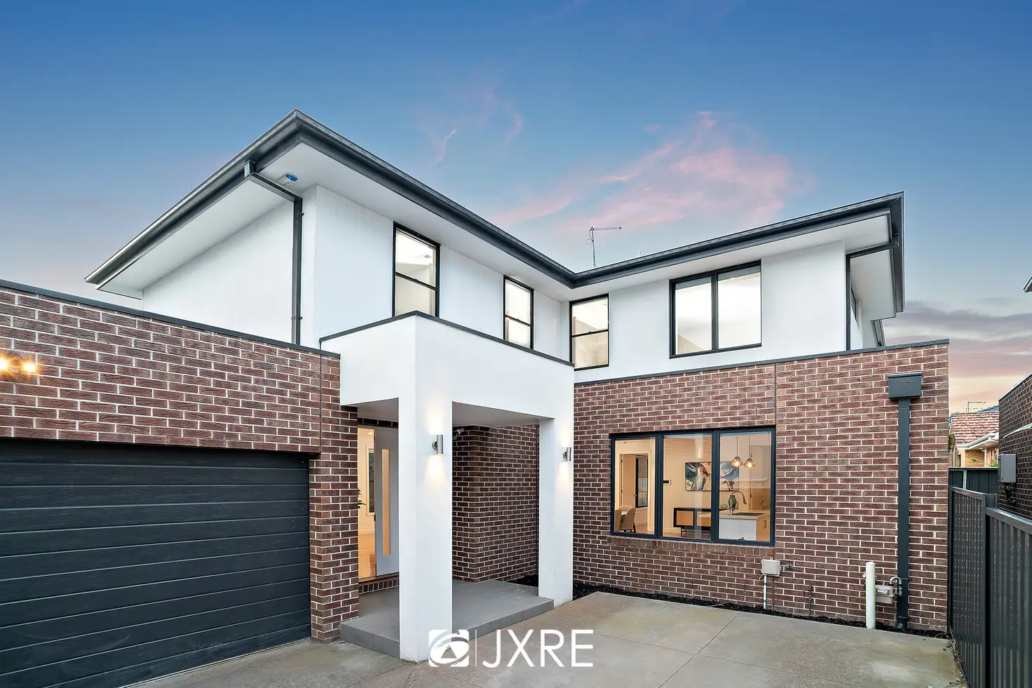 Main view of Homely townhouse listing, 2/5 Dover Street, Oakleigh East VIC 3166