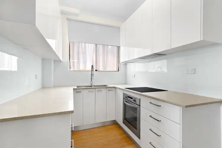 7/36-38 Hampton Court Road