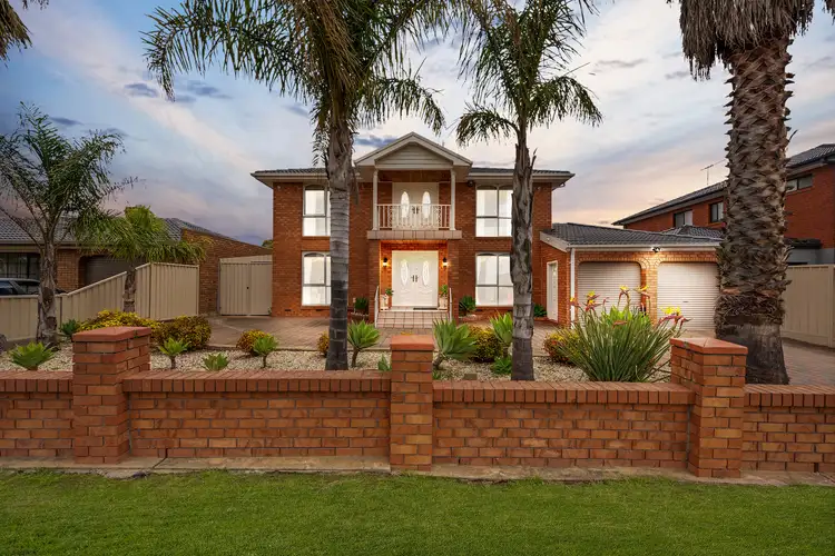 10 Darracq Drive, Keilor Downs VIC 3038