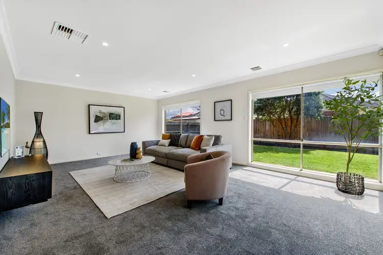 Fourth view of Homely house listing, 9 Pimelea Way, Hillside VIC 3037