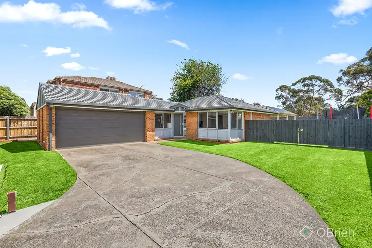 16 Chesterfield Road, Somerville VIC 3912